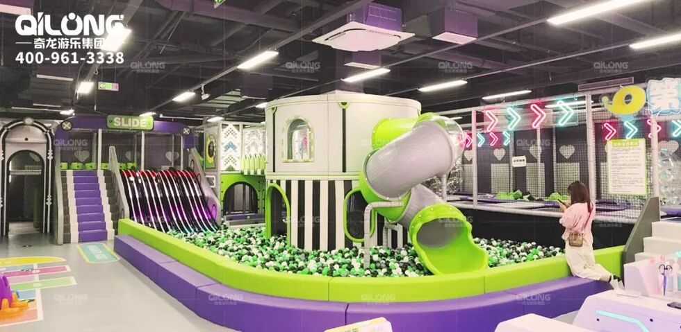 Custom Commercial Indoor Trampoline Park Equipment Manufacturer